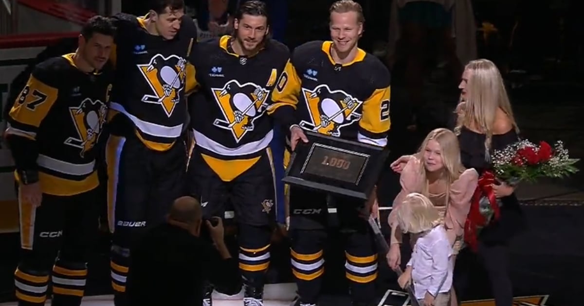 Les Penguins Rendent Un Magnifique Hommage Lars Eller Habsolumentfan