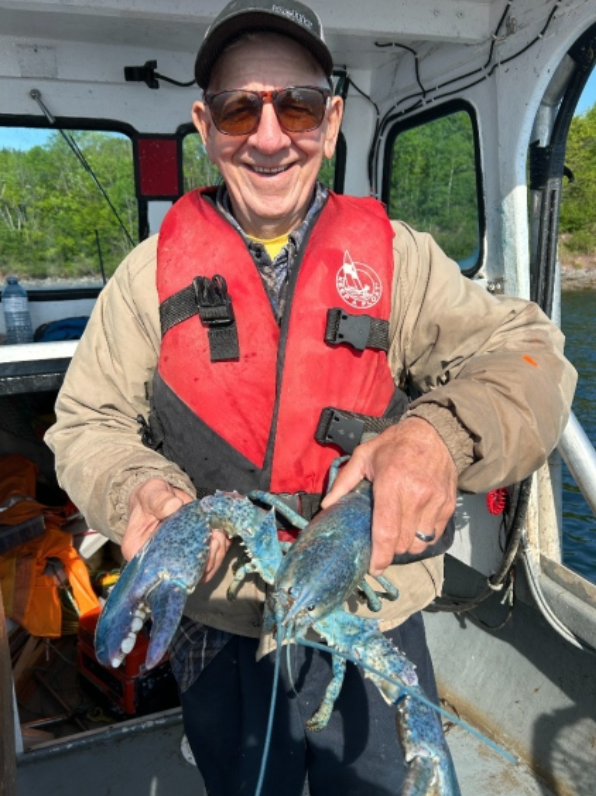 Un pêcheur de la Nouvelle-Écosse fait une prise extrêmement rare 