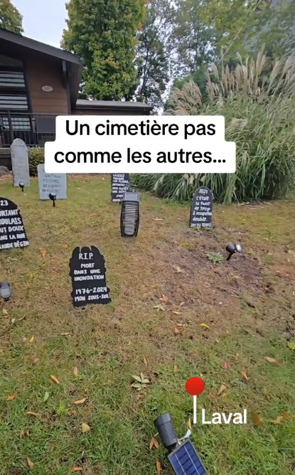 Une maison de Laval en met plein la vue avec ses décorations d'Halloween.