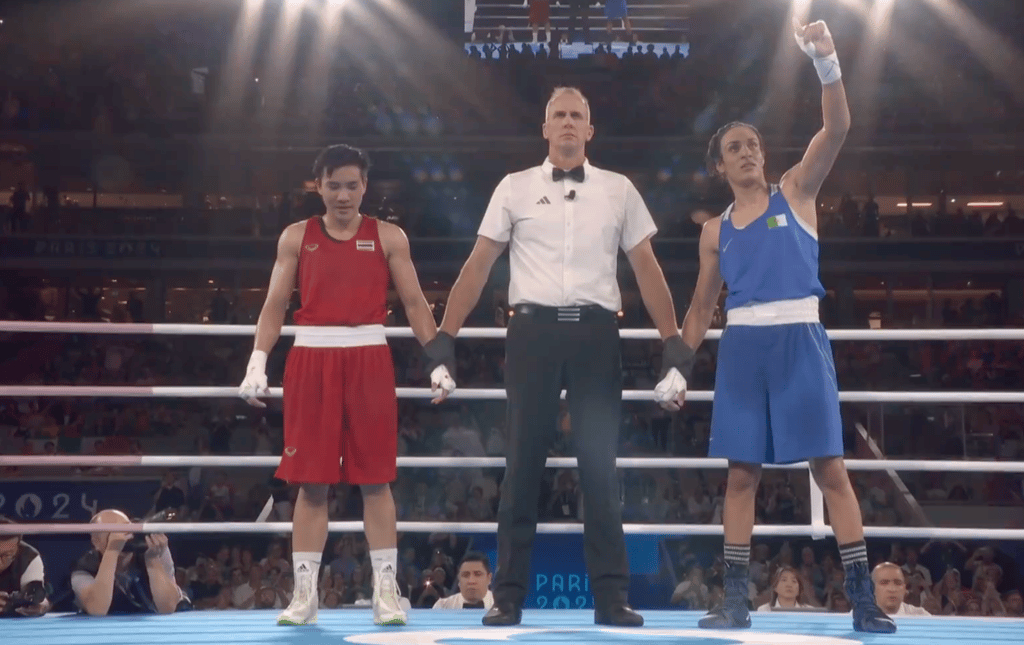 Imane Khelif se qualifie pour la finale des JO de Paris après une victoire unanime
