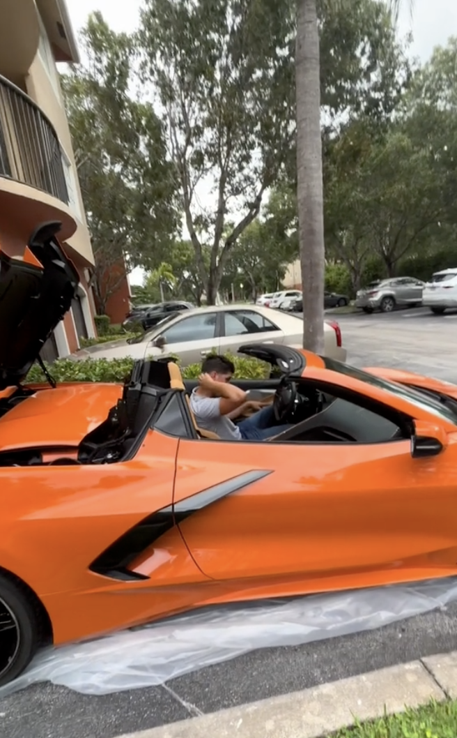 Voici ce qui est arrivé à la Corvette emballée par son propriétaire avant le passage de l'ouragan Milton