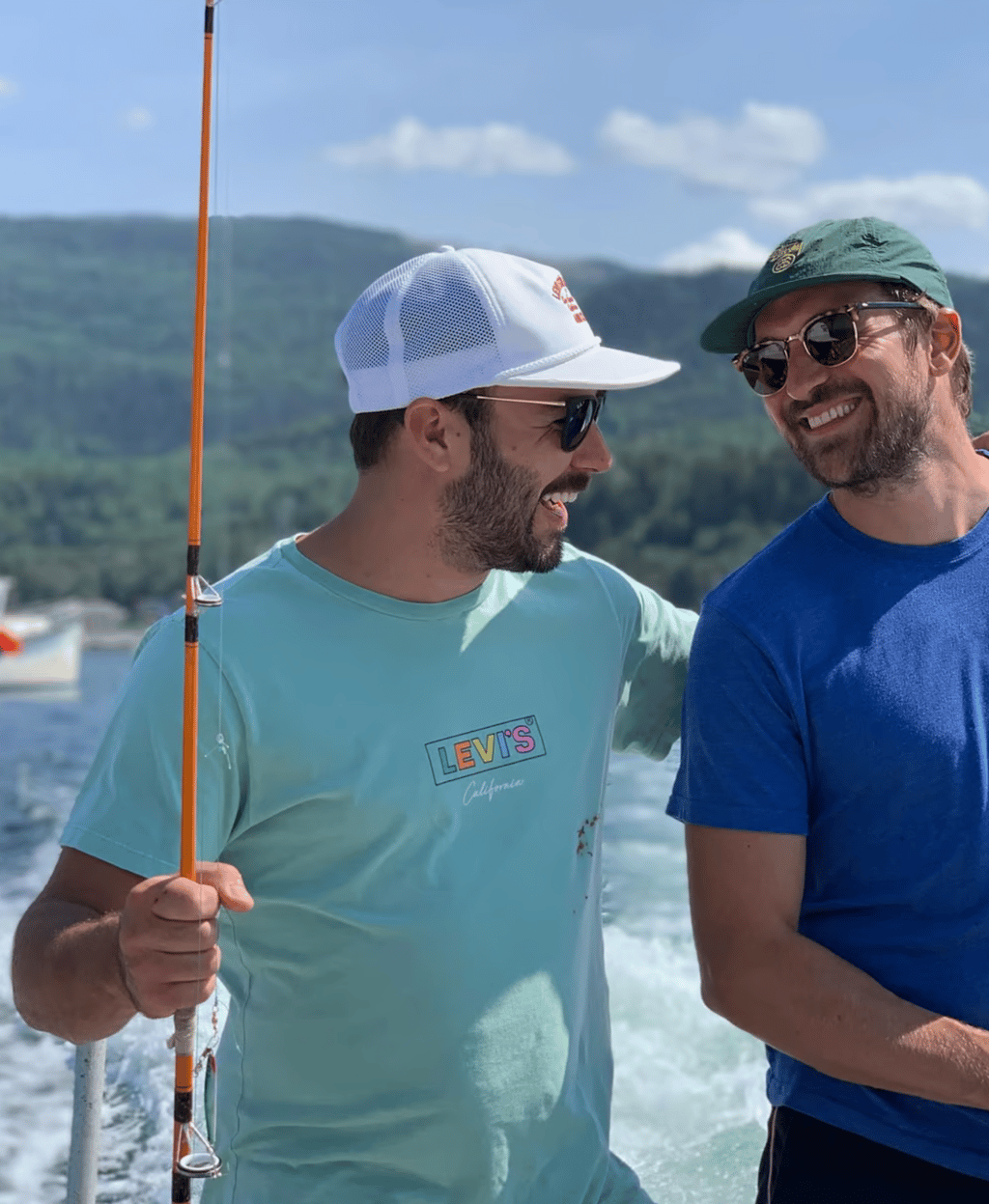 En deuil, Maripier Morin partage de nombreuses photos de son frère Raphaël qui s'est enlevé la vie