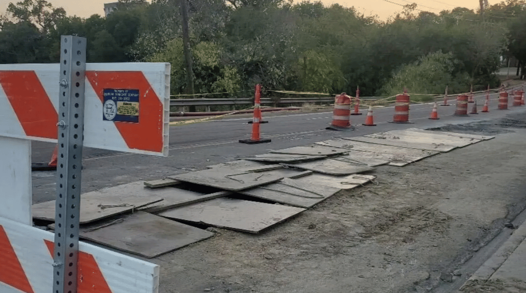 Une femme est retrouvée sans vie trois jours après être tombée dans les égouts.