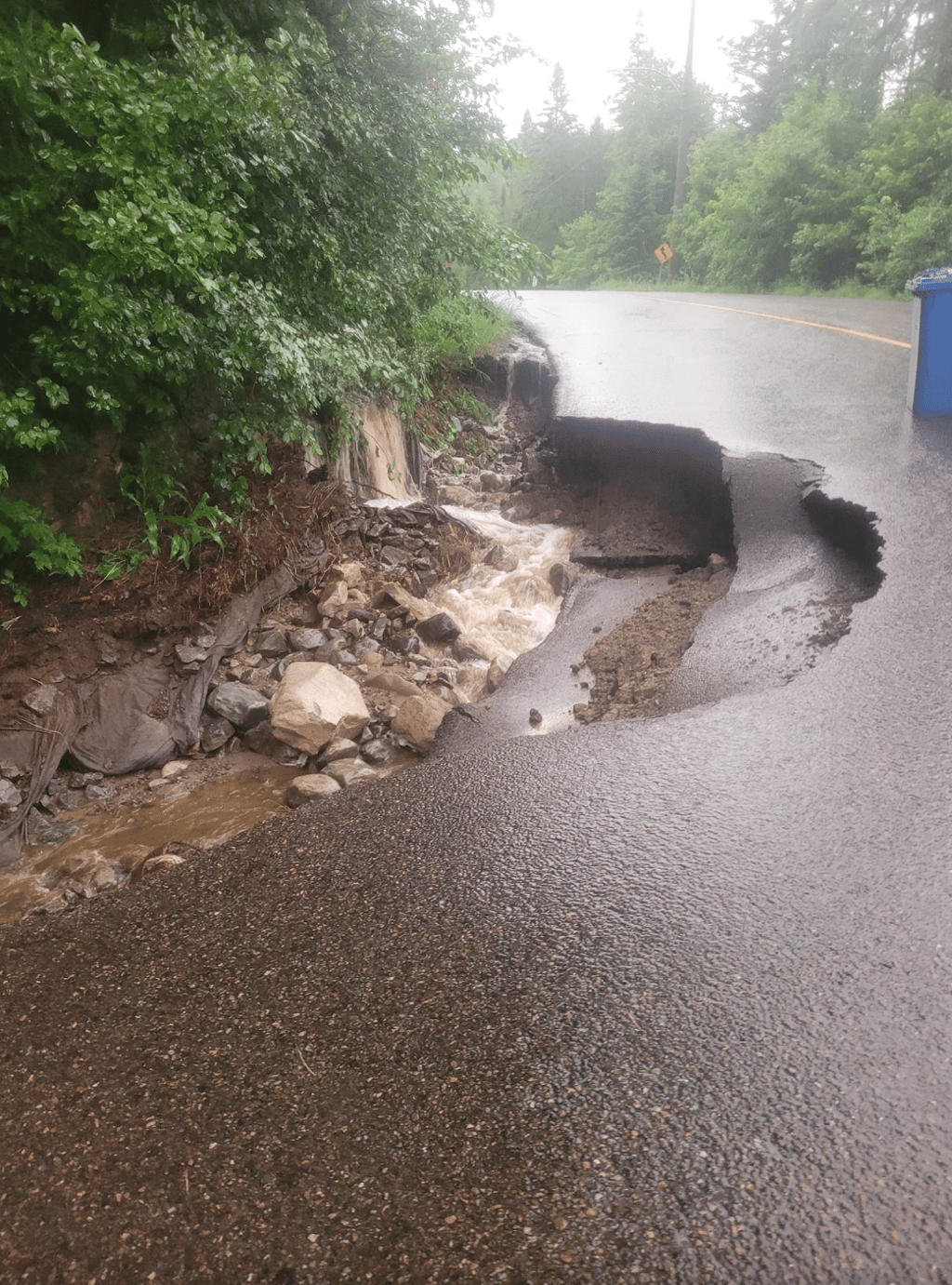 Ça risque encore de brasser aujourd'hui dans plusieurs régions du Québec et la pluie pourrait causer d'importants dégâts 