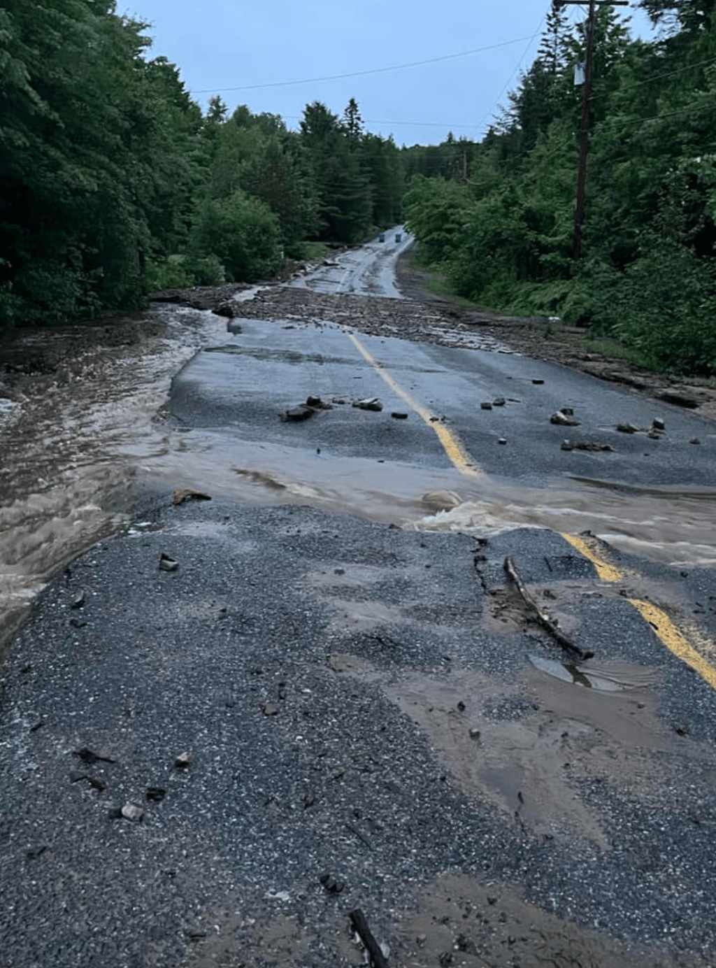 Ça risque encore de brasser aujourd'hui dans plusieurs régions du Québec et la pluie pourrait causer d'importants dégâts 