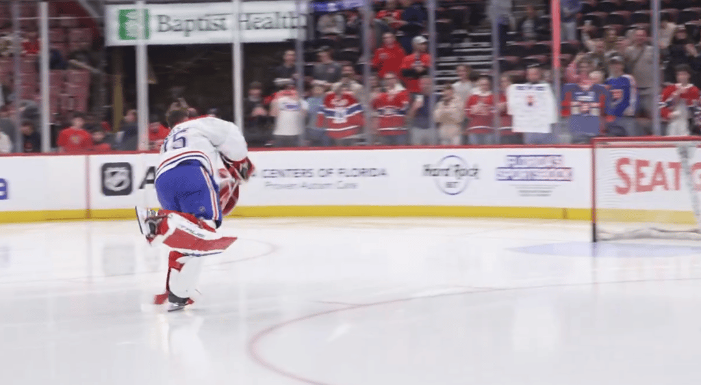 Jakub Dobes est étincelant à son premier match dans la LNH et récolte un jeu blanc