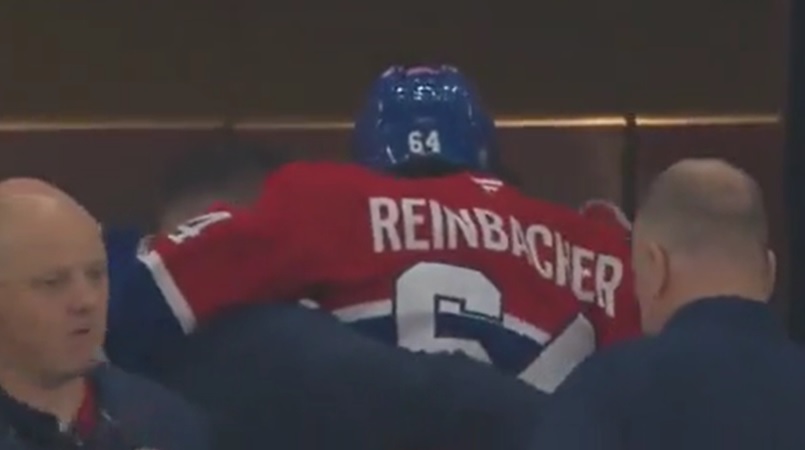 David Reinbacher a fait une apparition surprise dans le vestiaire du Rocket