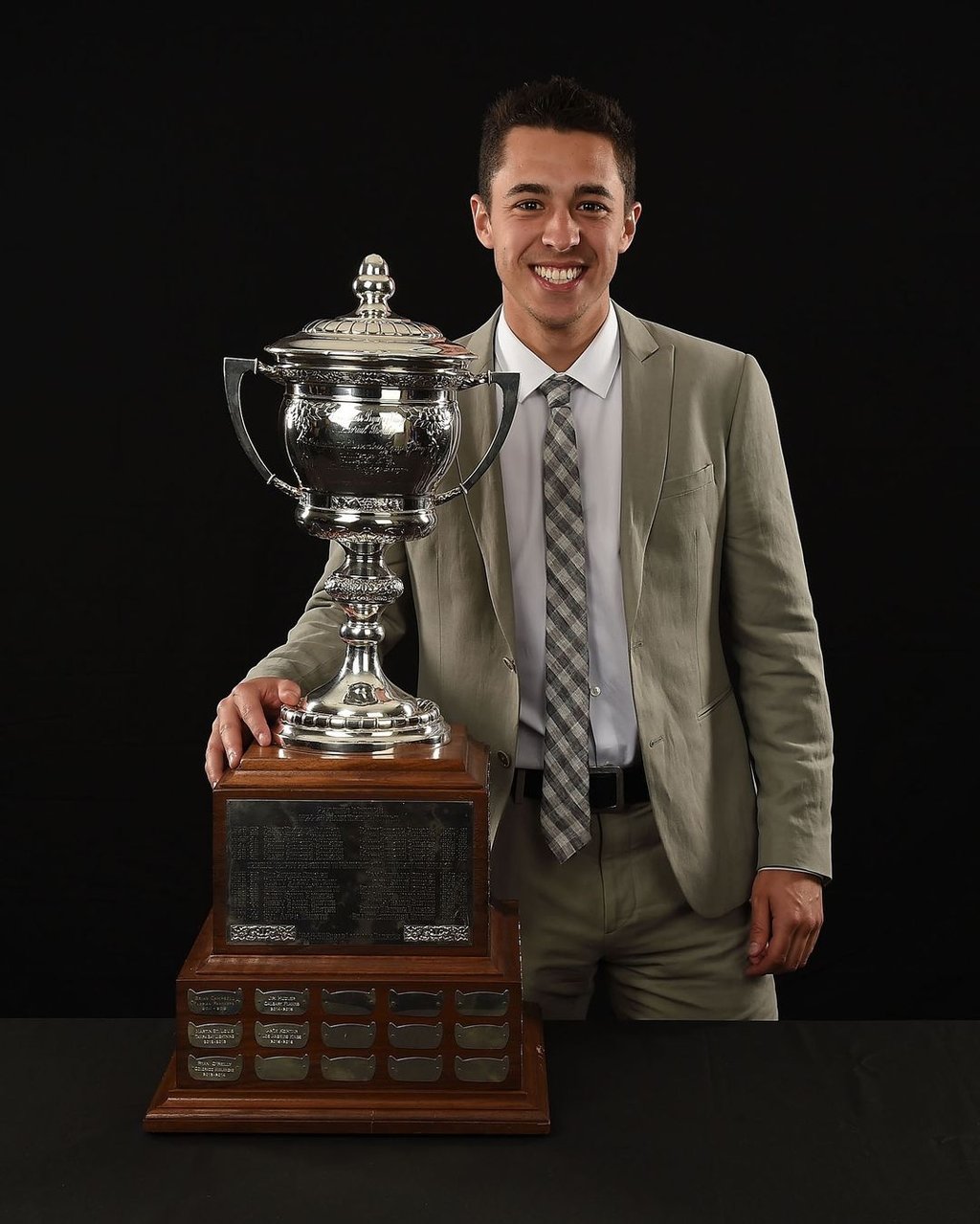 Une petition circule pour voir la LNH changer le nom du trophée Lady Byng pour Johnny Gaudreau