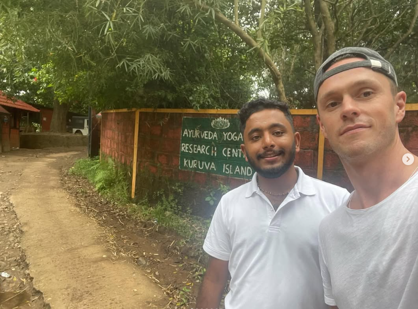 Jonathan Toews est allé en Inde pour trouver une solution à ses problèmes de santé