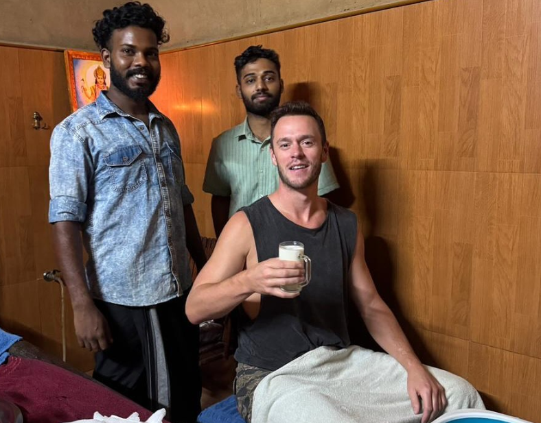 Jonathan Toews est allé en Inde pour trouver une solution à ses problèmes de santé