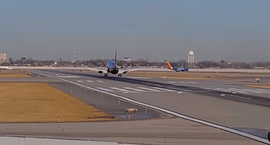 Une collision entre deux avions évitée de justesse dans un aéroport de Chicago