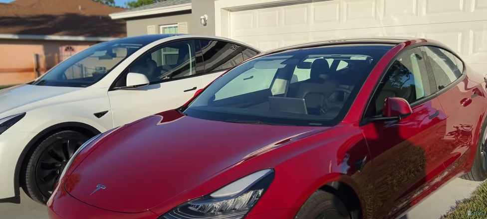 Un couple révèle combien ses deux Tesla coûtent en électricité