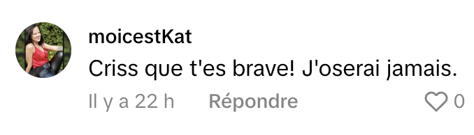 Une Québécoise goûte à de la nourriture louche du Dollarama et son courage impressionne les internautes