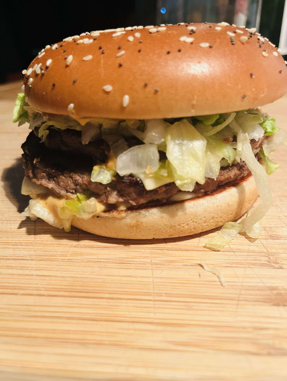 On a essayé le nouveau burger McDo et un détail nous a sauté aux yeux en ouvrant la boîte