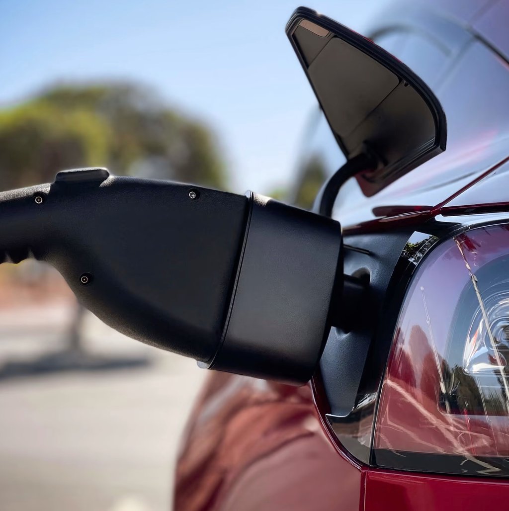 Un accessoire indispensable pour les nombreux propriétaires de Tesla au Québec 