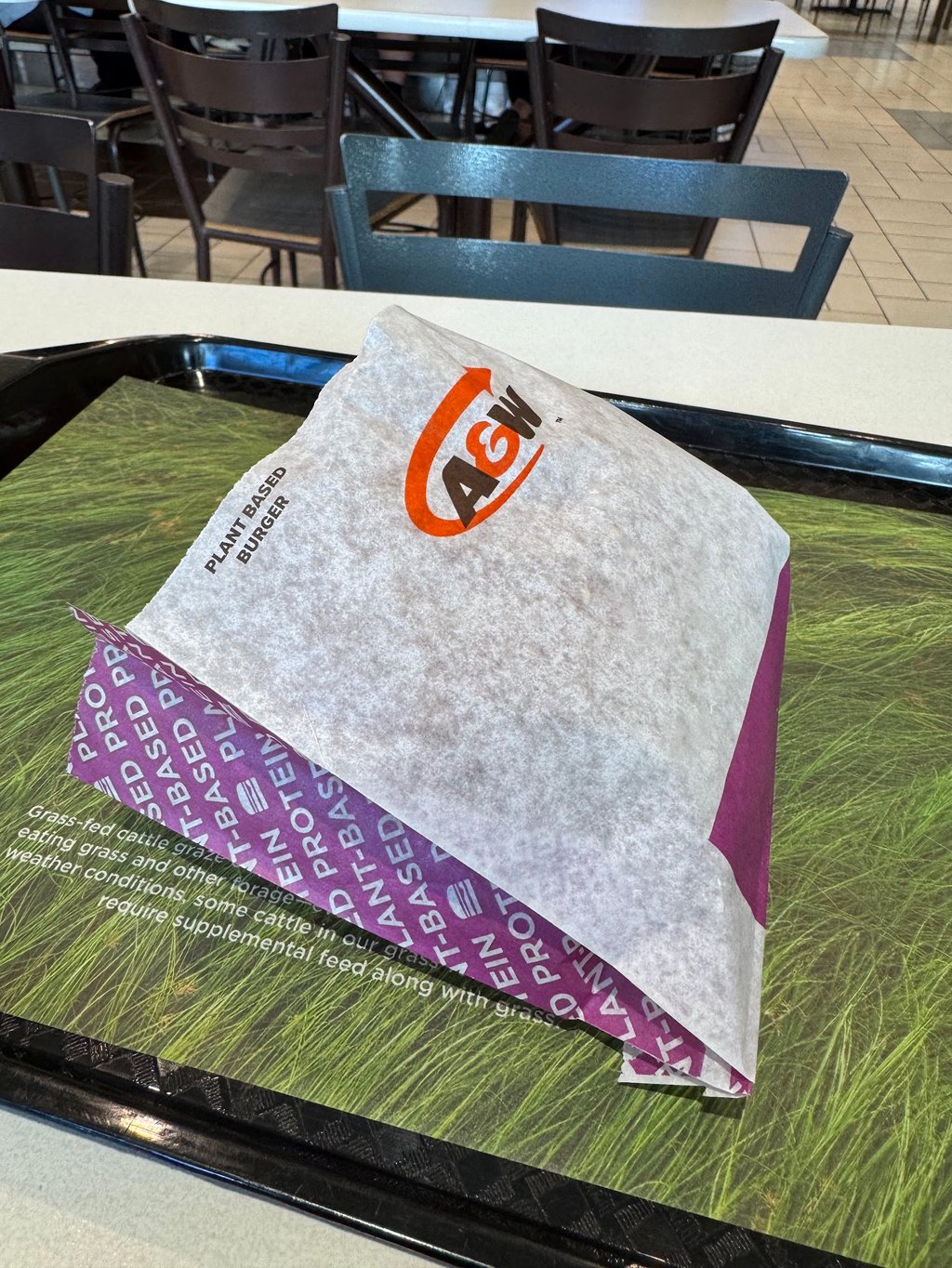 On a goûté au nouveau burger du A&W et on a une seule question en tête