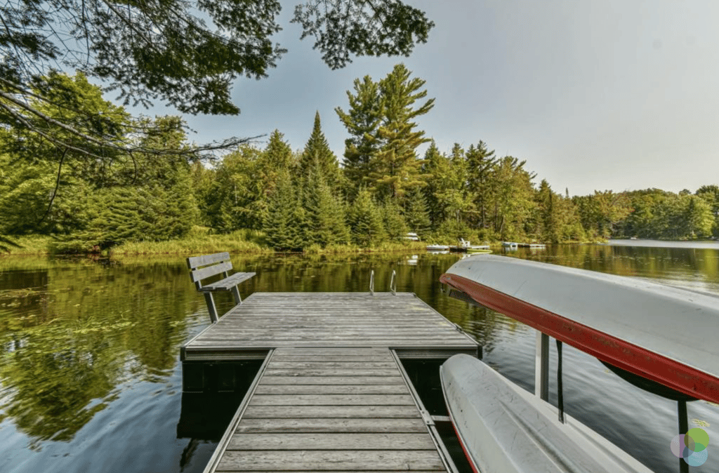 Patrice Coquereau vend sa superbe maison sur le bord d'un lac pour plus de 900 000 $
