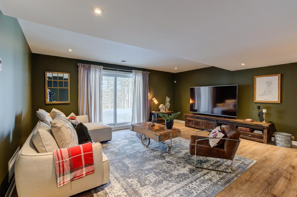 Sublime propriété contemporaine en harmonie avec la nature environnante
