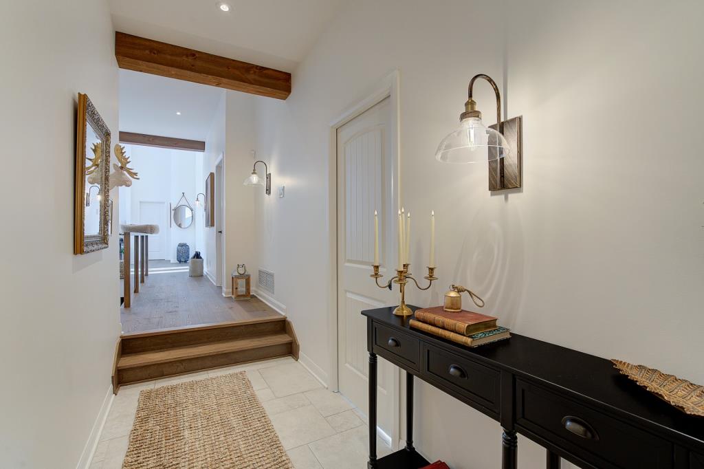 Sublime propriété contemporaine en harmonie avec la nature environnante