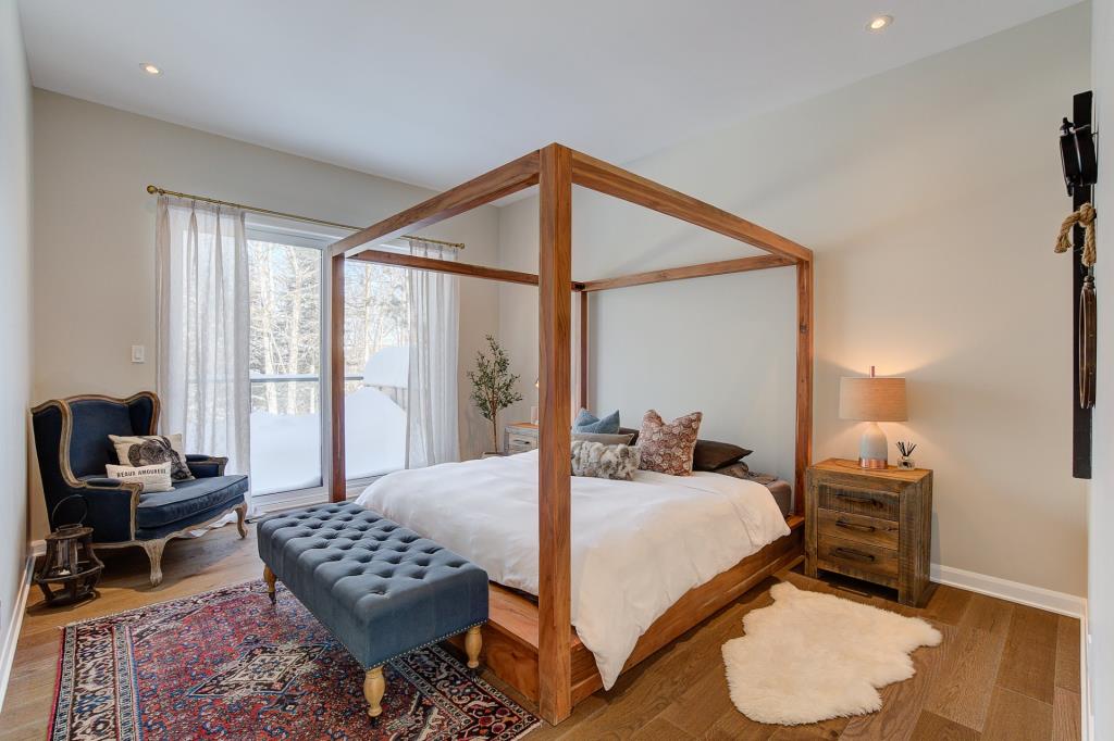 Sublime propriété contemporaine en harmonie avec la nature environnante