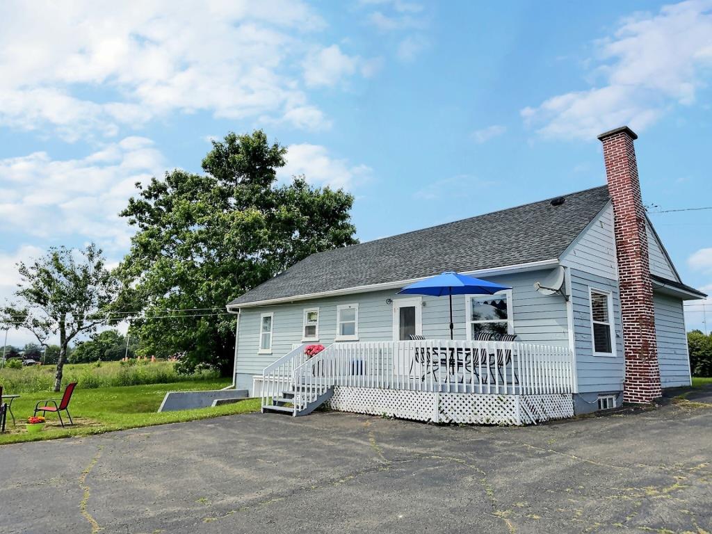 Mignon cottage à 175 000 $ avec une vue imprenable sur l'eau