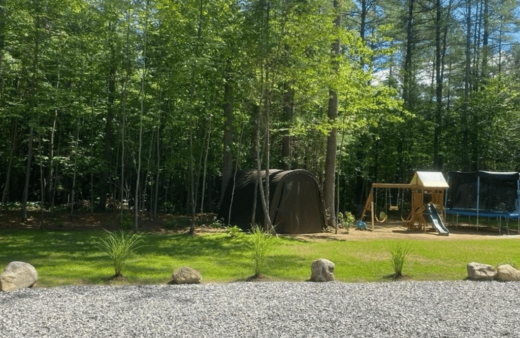 Chalet moderne au bord de la rivière parfait pour s'évader en famille ou en tre amis