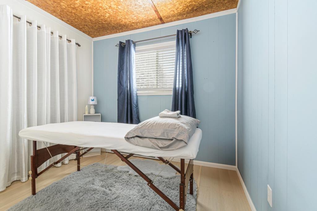 Un coin de paradis à prix doux avec ce plain-pied rénové à 225 000 $