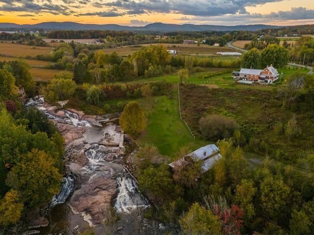 L’impressionnant Domaine Castle Hill est à vendre!