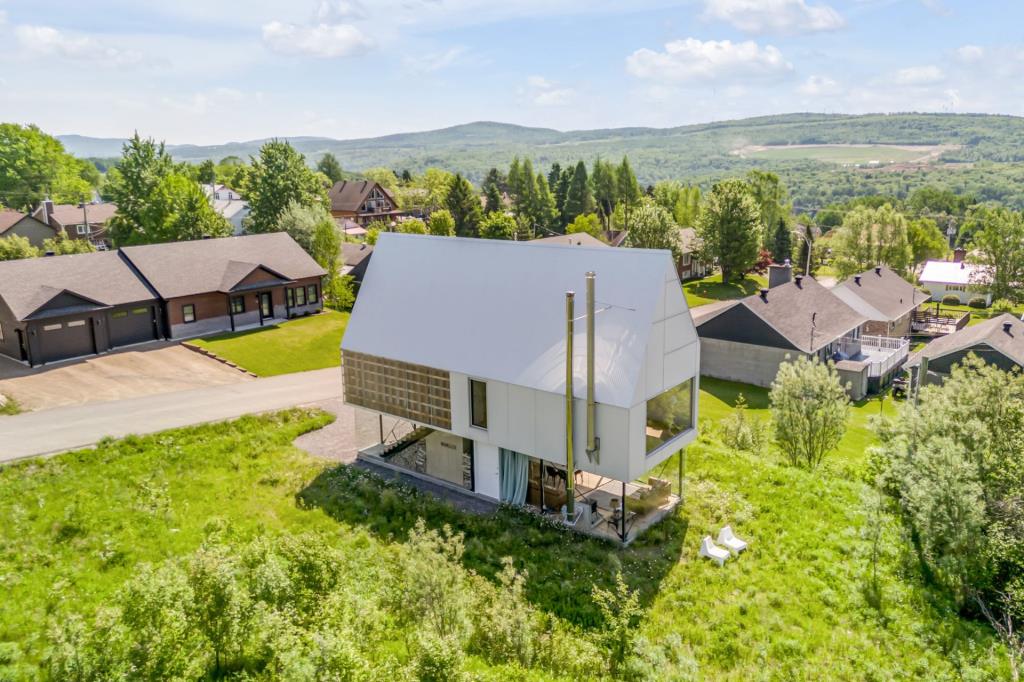 Merveille architecturale de conception unique dans la région de Québec