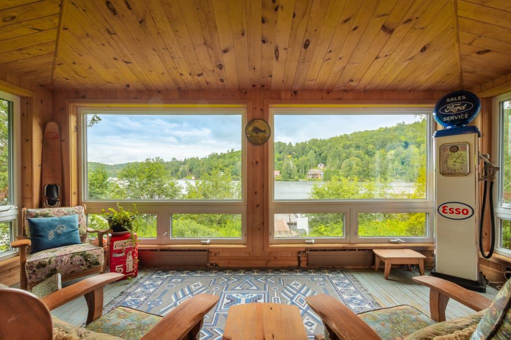 Chalet champêtre situé dans un havre relaxant au cœur des Laurentides