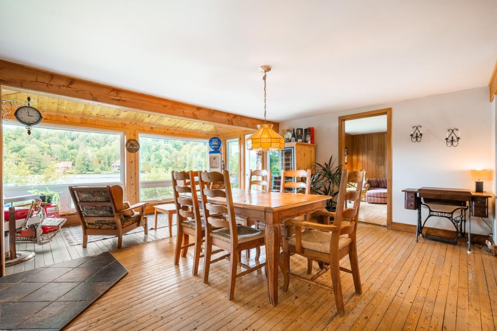 Chalet champêtre situé dans un havre relaxant au cœur des Laurentides