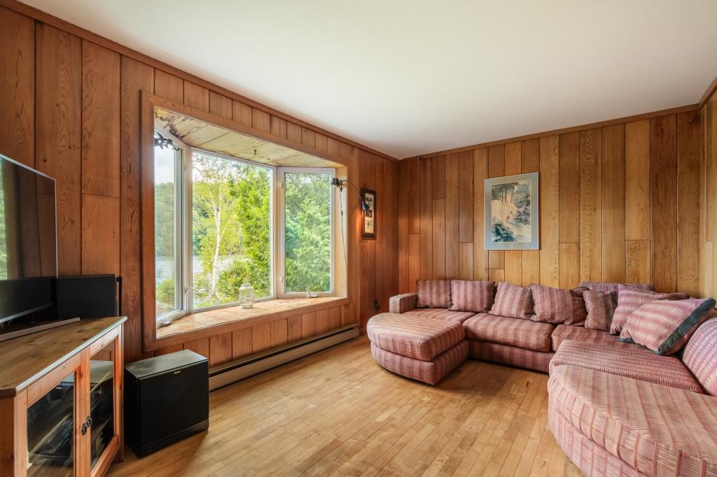 Chalet champêtre situé dans un havre relaxant au cœur des Laurentides