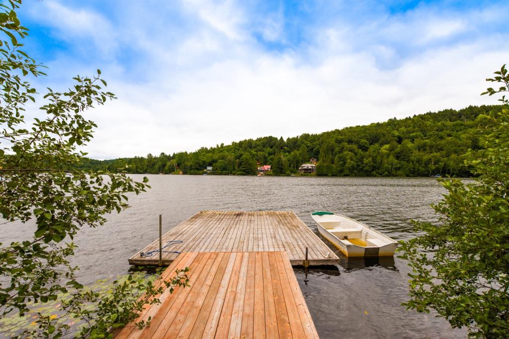 Chalet champêtre situé dans un havre relaxant au cœur des Laurentides