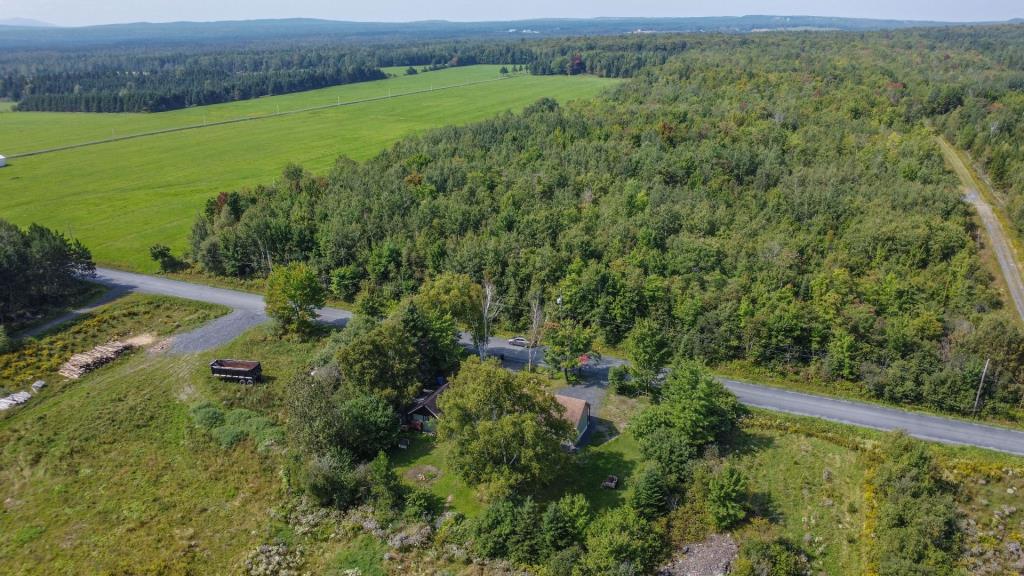 Charmante petite maison de campagne à 105 000 $