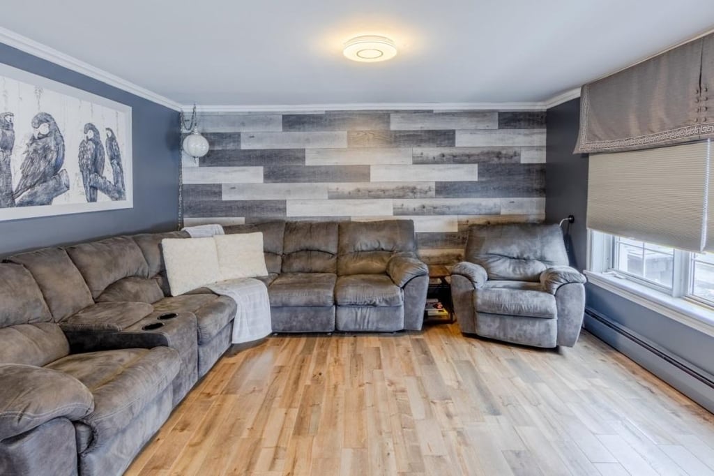 Venez découvrir les autres pièces de cette charmante maison de 399 000 $