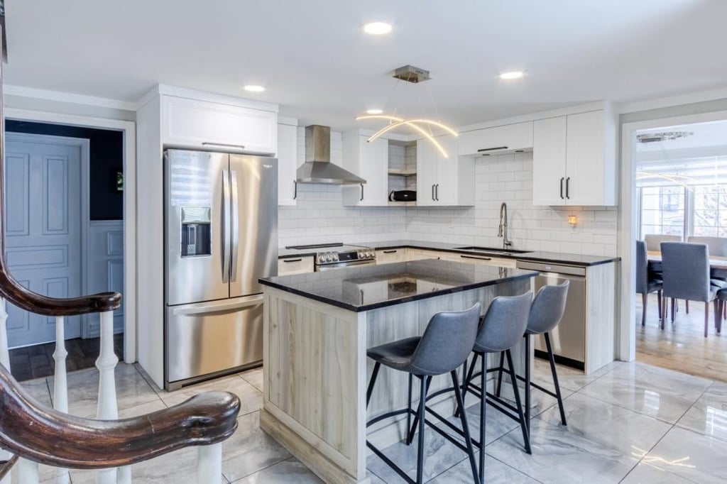 Venez découvrir les autres pièces de cette charmante maison de 399 000 $