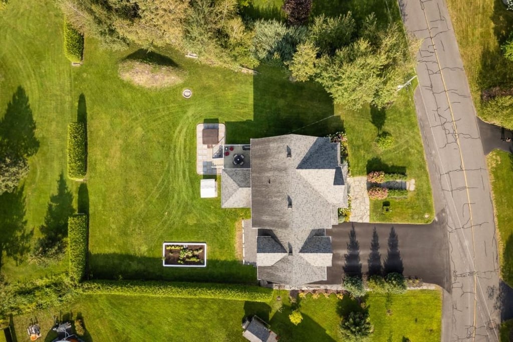 Beauté de style Nouvelle-Anglettere située au cœur de Bromont