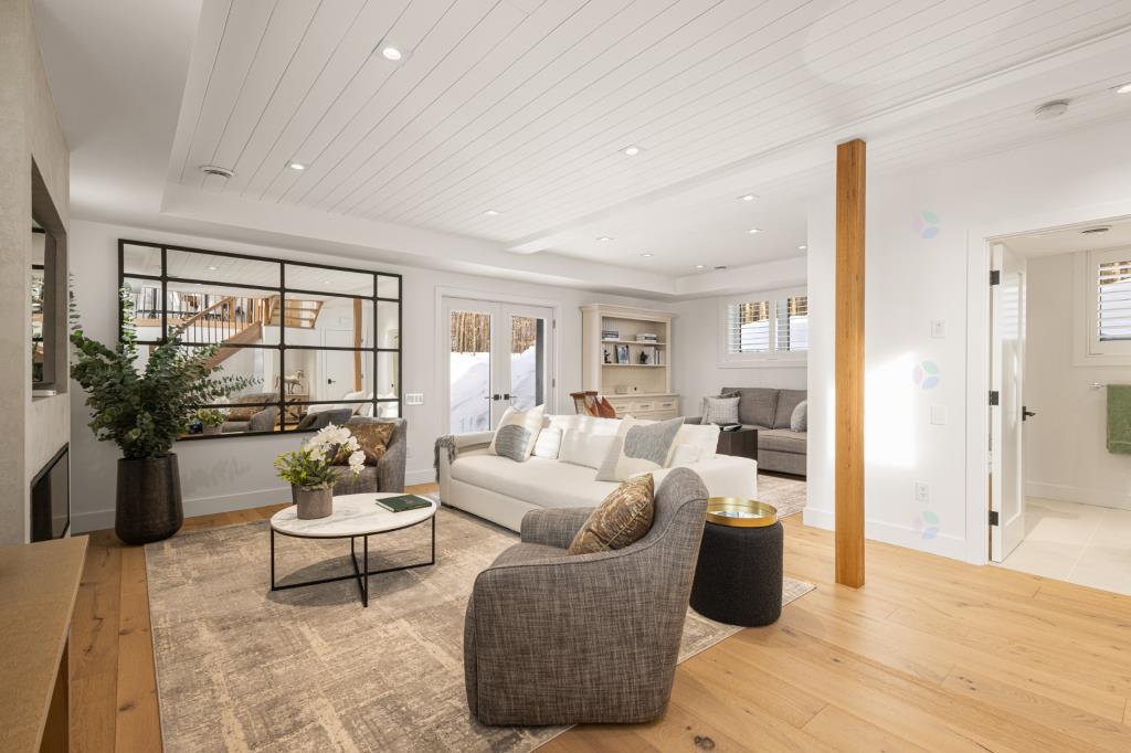Vaste terrain, design somptueux: une demeure rénovée prête à accueillir vos rêves