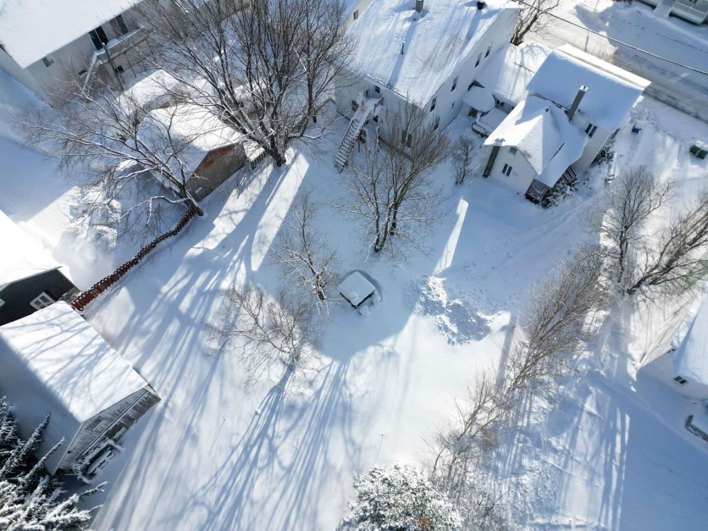 Petit prix, gros potentiel pour cette propriété rénovée à vendre pour 149 900 $