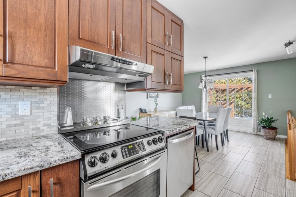 Charmant bungalow de 399 000 $ nouvellement sur le marché