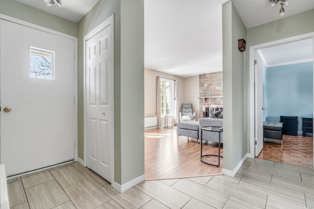 Charmant bungalow de 399 000 $ nouvellement sur le marché
