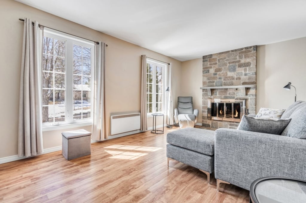 Charmant bungalow de 399 000 $ nouvellement sur le marché