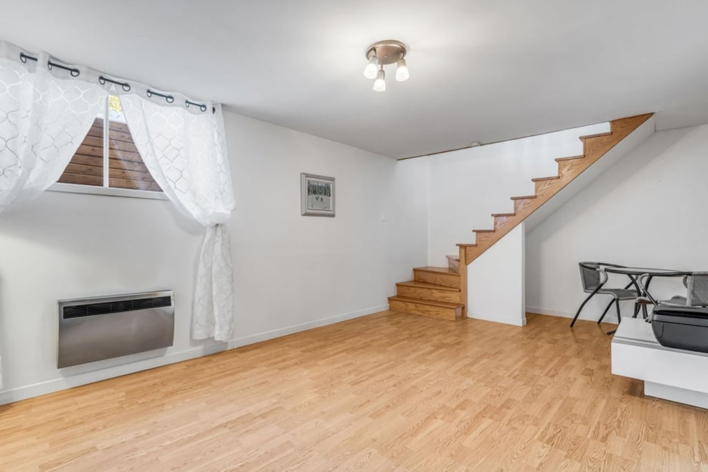Charmant bungalow de 399 000 $ nouvellement sur le marché