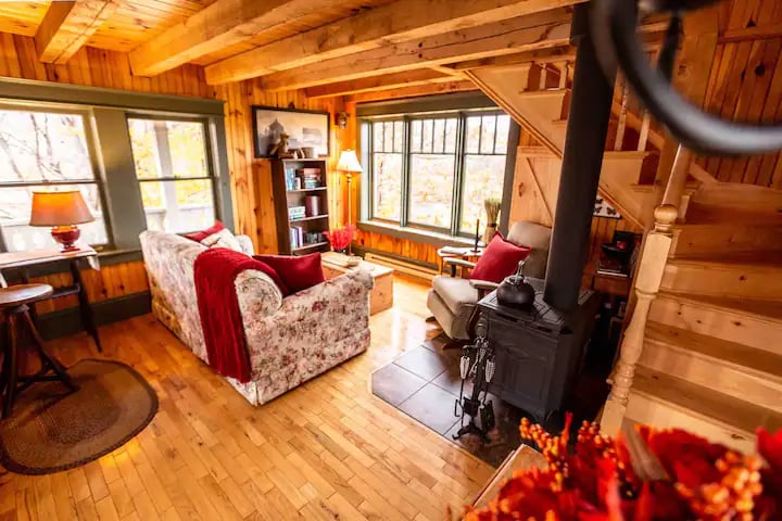 4 superbes chalets que vous pouvez réserver sur Airbnb dès maintenant