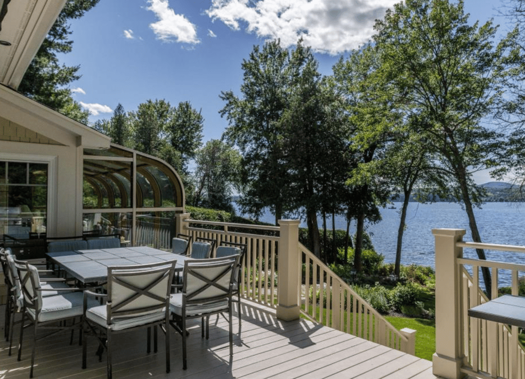 Magnifique maison avec vue sur le lac, la nature et les montagnes