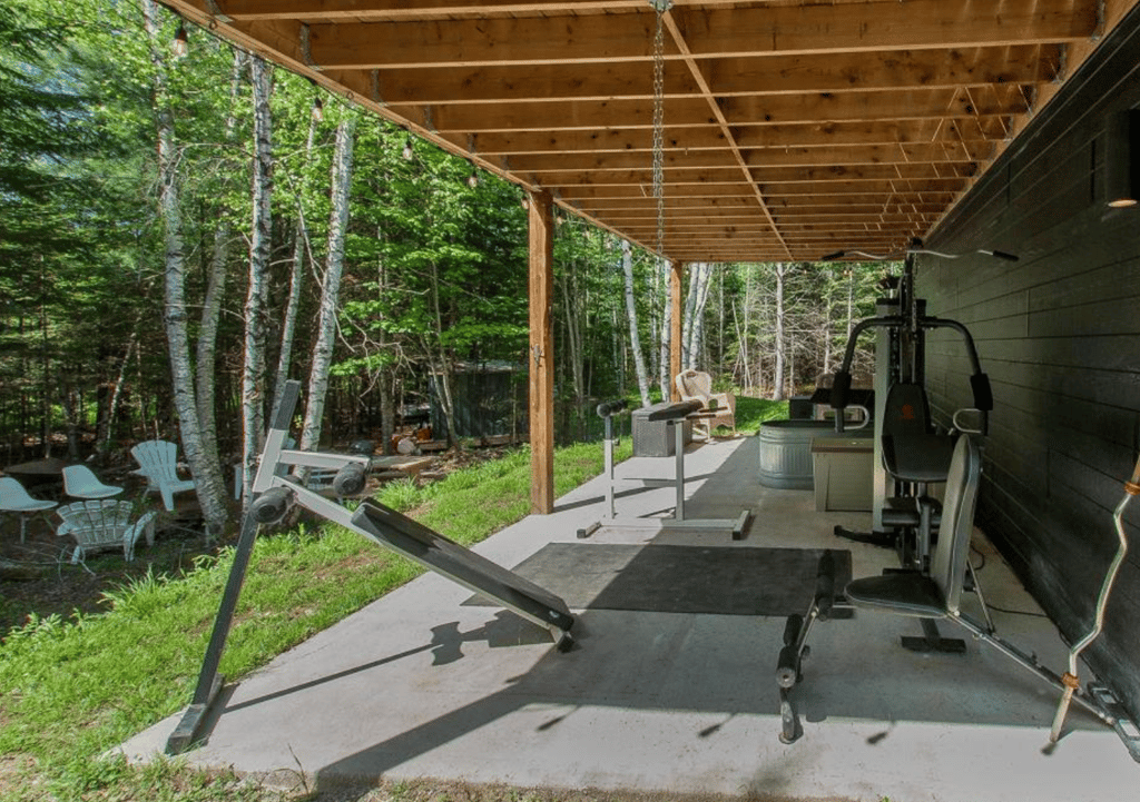 Époustouflant chalet moderne pour les amateurs de construction récente 