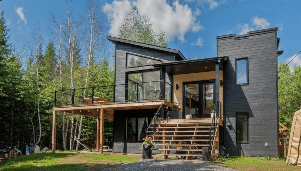 Époustouflant chalet moderne pour les amateurs de construction récente 