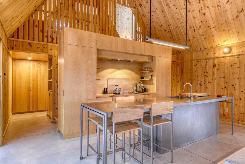 Incomparable chalet meublé en harmonie avec la nature