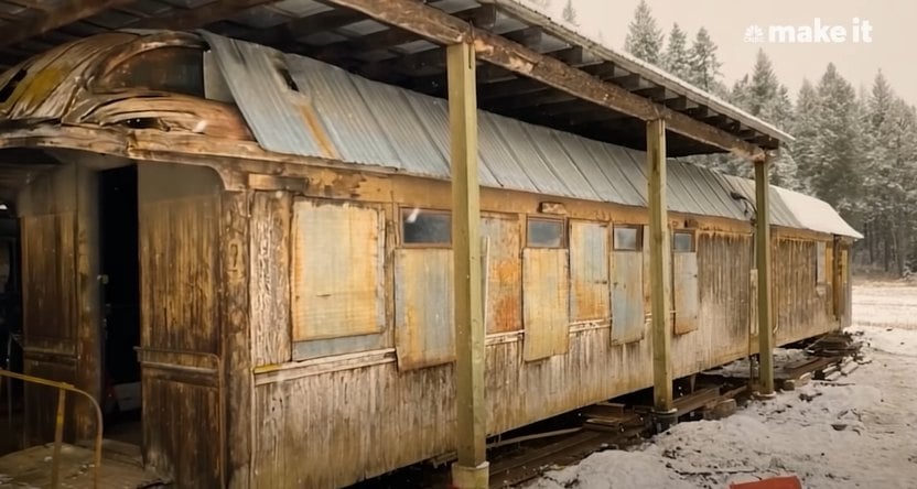 Une famille achète un vieux wagon de train de 115 ans et le transforme en une location Airbnb unique