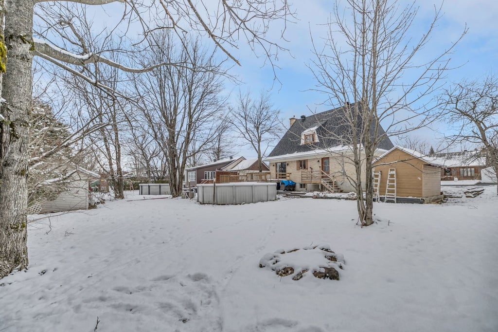 Charmante maison de 5 chambres à vendre pour 299 000 $ 